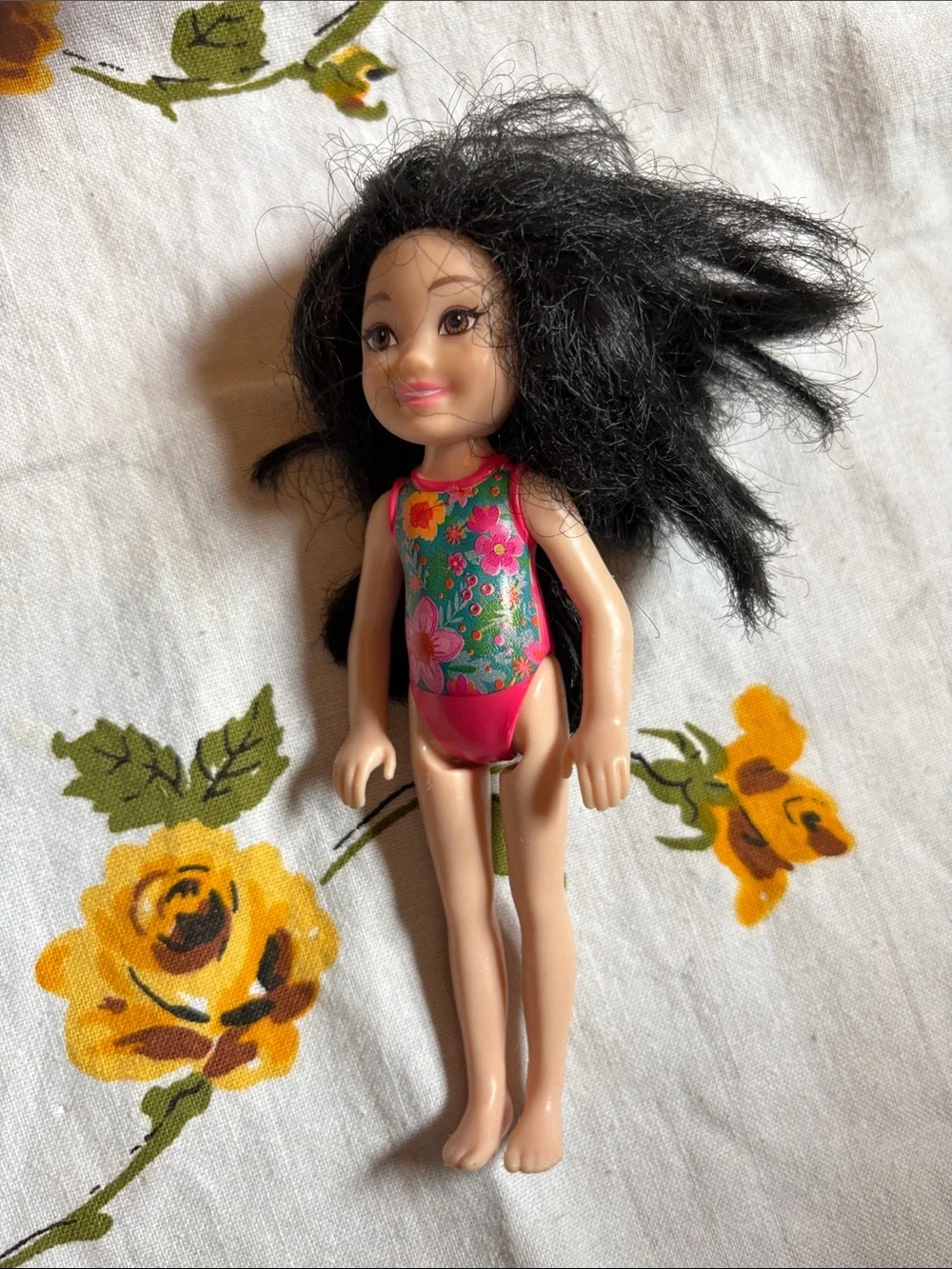 Mixed lot of 6 kids, dolls multicolor 4.5”- 7”